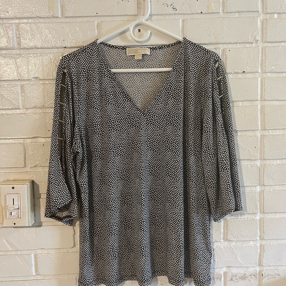 #68 Micheal Kors Top - Picture 8 of 8